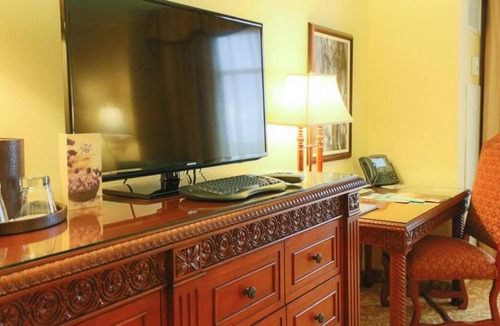 Orlando House | Disney Dream! Gorgeous, Shop at Florida Mall, Golf