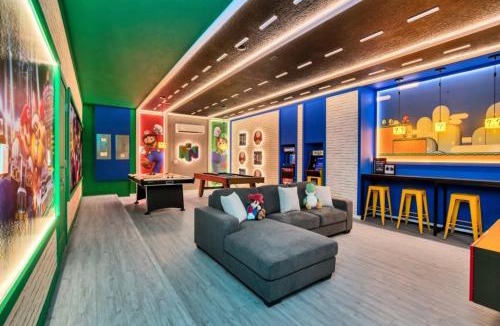 Kissimmee Villa | Dynamic 15 Bed With Character Bedrooms Pool, Spa! villa