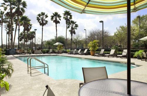 Airport North Hotel | Embassy Suites by Hilton Orlando Airport