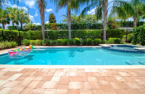 West Kissimmee House | Encore Resort 5 Bedroom Vacation Home with Pool (2007)