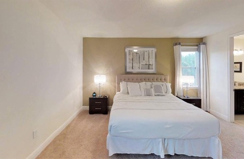 West Kissimmee House | Encore Resort 5 Bedroom Vacation Home with Pool (2007)