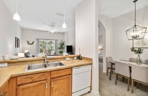 Bahama Bay Condo | Entire 3 Bed Condo w/Balcony & Resort Pool Access
