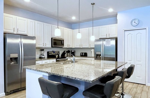 Loughman House | Fabulous 10 Bed Game Room Spa Pool Home Solterra Resort