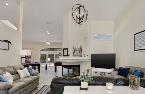 Longwood House | Family Friendly House - 45min from Orlando Theme Parks and the Beach!