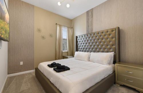 Kissimmee House | Family-Friendly Luxury Home Near Disney & More