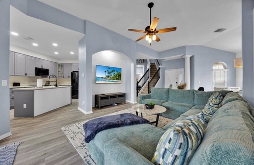 Calabay Parc House | Family Luxury Sunset Oasis