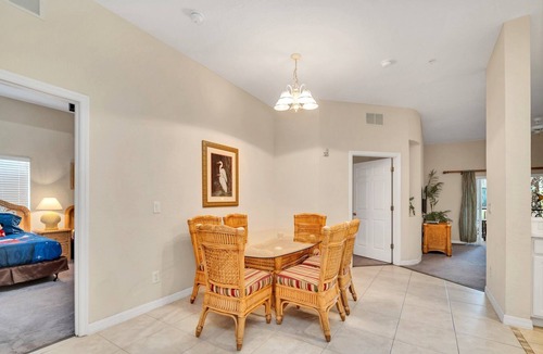Bahama Bay Condo | First Floor Updated Condo 15 Minutes To Disney