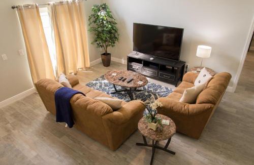 Cumbrian Lakes House | Gated Community!! Sparkling Private Pool, Near Disney