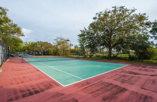 Orlando Condo | Gated private 1 bedroom condo near airport & golf - available from November.