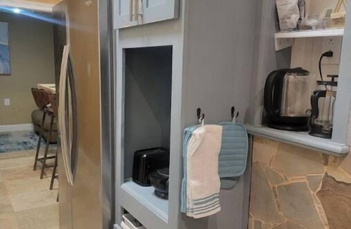 Edgewood Apartment | Gateway in Downtown Orlando with Waterfall/Pool