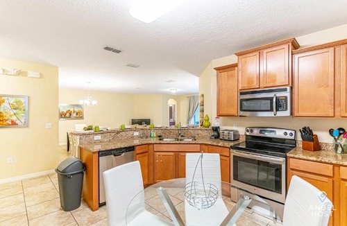 Cypress Pointe Villa | Gigantic Orlando Dream Home Close to Disney!