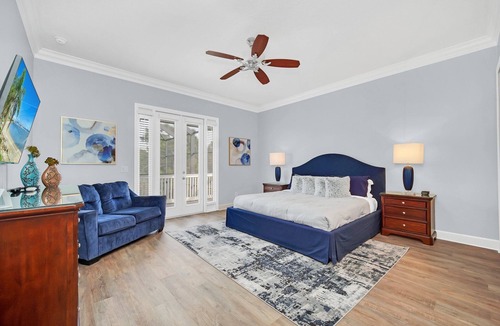 Reunion House | Gorgeous Family Villa With Games Room and Covered Pool