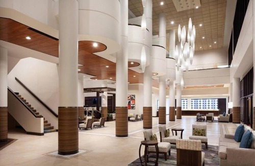 Airport North Apartment | Guest King Room Near Hertz Car Rental ORL