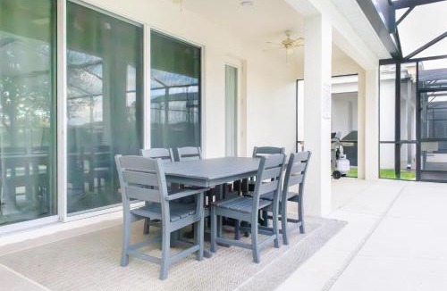 Kissimmee Villa | Heavenly 5BR 6BTH Pool Home Beautiful Lakeview