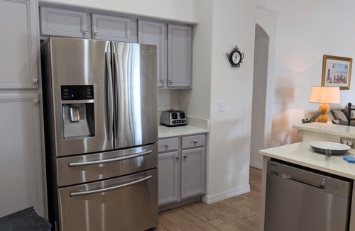 Orange Tree Villa | Hidden Waterfront Oasis - 18 minutes to the Disney Entrance!