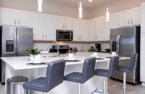 Loughman House | Huge 5 Star Resort Villa Near Disney-Pool-Spa-Game Room 24+Guests