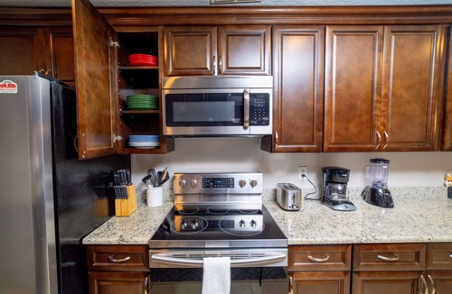 Florida Center House | HUGE pool! 3min to Universal, 10 min to EPIC, 15min Disney