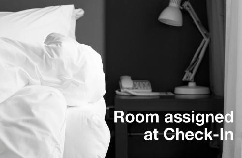 Orlando Hotel | InTown Suites Extended Stay Select Orlando FL - UCF