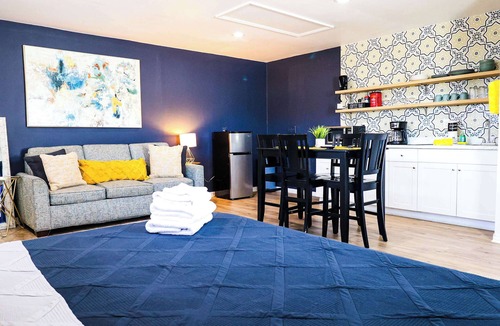 Buena Ventura Lakes Apartment | *KingSizeBed*NrDisney* 100%private*PetsOK