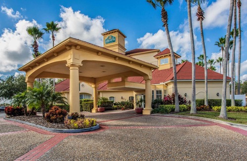 Airport North Hotel | La Quinta by Wyndham Orlando Airport North