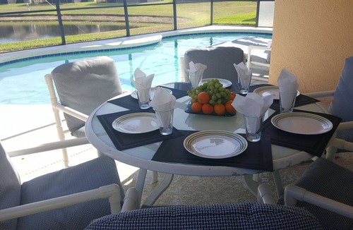 Sandy Ridge House | LAKE VIEW 4BR BUNGALOW, Private Pool, Games Room; FAST 500mbps WIFI