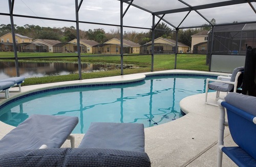 Sandy Ridge House | LAKE VIEW 4BR BUNGALOW, Private Pool, Games Room; FAST 500mbps WIFI