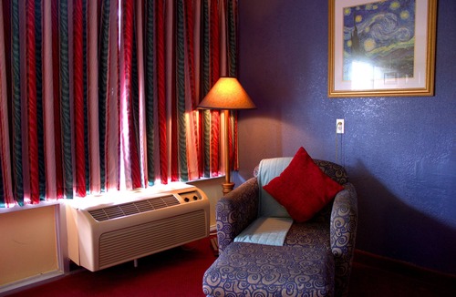 Historic Downtown Kissimmee Hotel | Lambert Inn