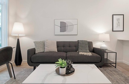 Florida Center Apartment | Landing at Deseo Grande - 1 Bedroom in Southwes.