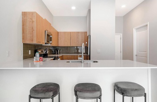 Florida Center Apartment | Landing at Deseo Grande - 2 Bedrooms in Southwe.