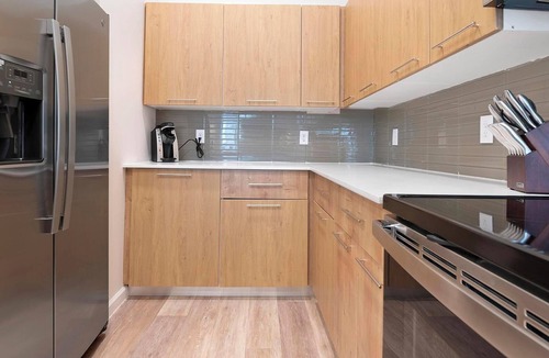 Florida Center Apartment | Landing | Beautiful 1BD, Clubhouse, Yoga Studio