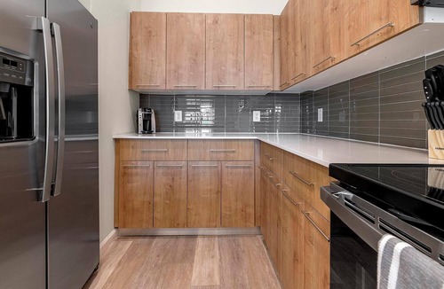 Florida Center Apartment | Landing | Beautiful 1BD, Gym, Yoga Studio