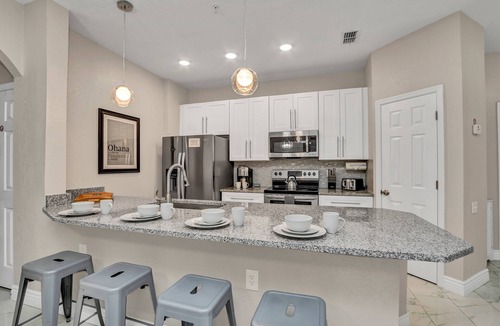 Windsor Hills Apartment | Last Minute Disney Getaway! Themed Bedrooms & Private Balcony. Book Now! #39420