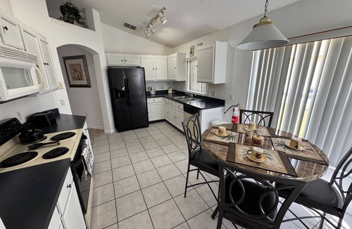Cumbrian Lakes House | Lovely 3 Bedroom Villa with Private pool and Lake View