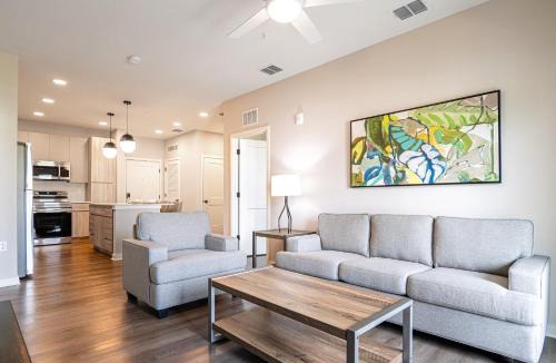 Loughman Apartment | Luxurious Two-Bedroom Home in Davenport with Pool, Pets Welcome