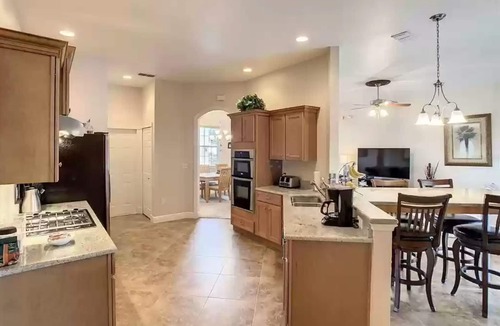 Sunridge Woods House | Luxury 5 Bed with POOL & SPA + Outdoor Kitchen Minutes to Disney!
