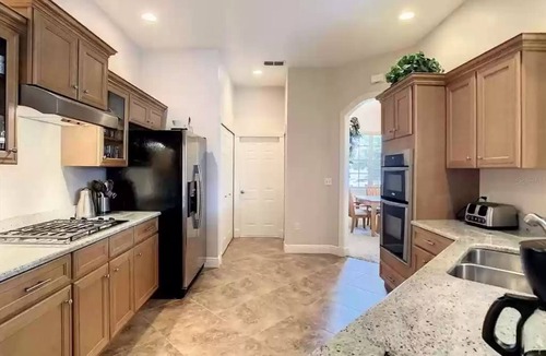 Sunridge Woods House | Luxury 5 Bed with POOL & SPA + Outdoor Kitchen Minutes to Disney!