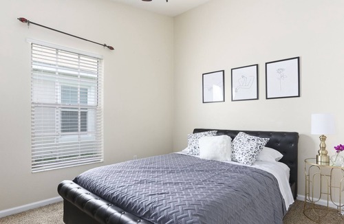 Ventura House | Luxury Home | Pool | Gym | Golf | WiFi | Location