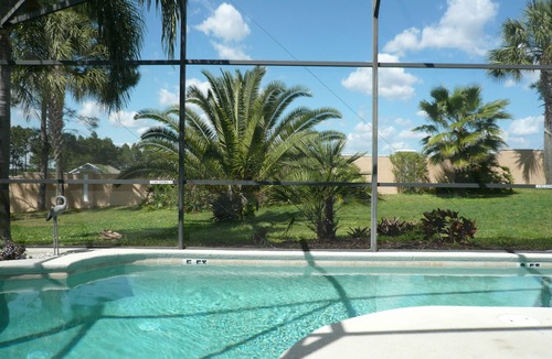 Calabay Parc Villa | Luxury Villa With Private Pool, Games Room and WiFi, Just 20 Minutes from Disney