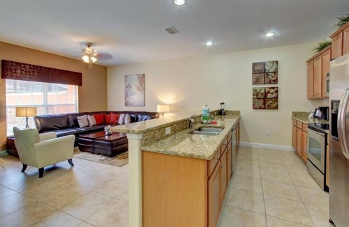 West Kissimmee House | Minutes to Disney, Contactless check-in, Free Wifi, Resort Community w/tons of Amenities