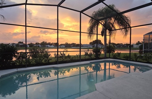 Lakeside Estates House | Modern Pool Home Lake view