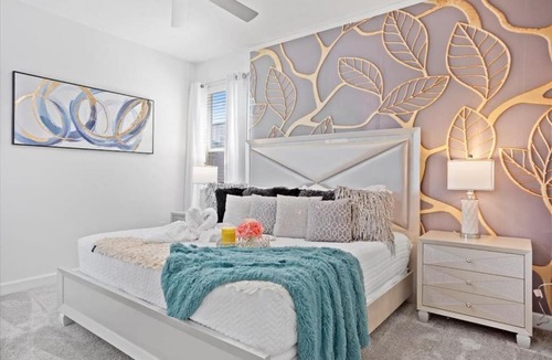 Campbell House | Modern Resort House Pool Wi-Fi Minutes to Disney