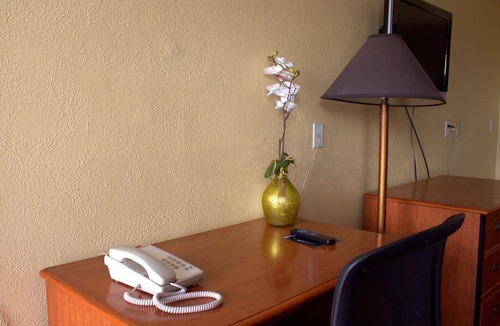 Historic Downtown Kissimmee House | Motel ∙ 3 guests