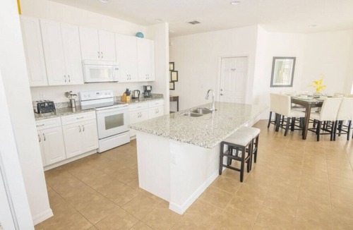 Davenport House | NEW LISTING - Private Pool - Resort Amenities - WiFi - Providence Resort
