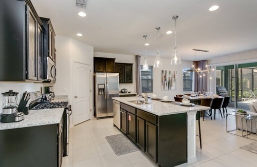 Sunridge Woods Villa | New Luxury 6 Bedroom 4.Bath Solterra Home With Spa On Solterra Resort With High End Furnishings