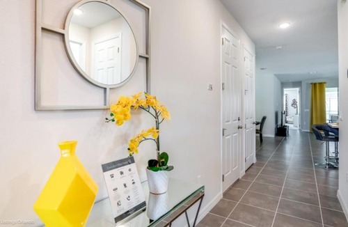 Buena Ventura Lakes House | New SOLARA 5 Bdm Villa with South Facing Pool townhouse