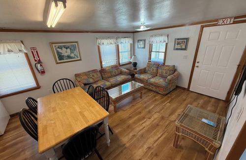 Buxton Cottage | Oceanside Accommodations - Oceanside Three Bedroom Cottage