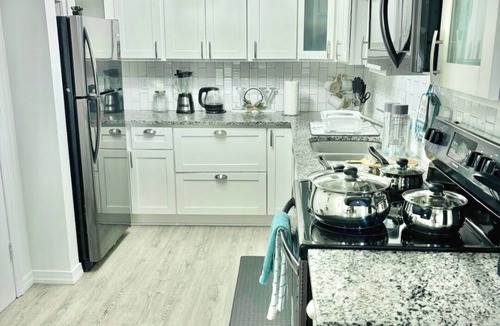 Pine Castle House | Orlando Airport-5 miles-Charming 2-bedroom, 2 bath-HS Business Internet