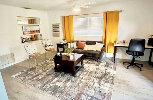 Pine Castle House | Orlando Airport-5 miles-Charming 2-bedroom, 2 bath-HS Business Internet