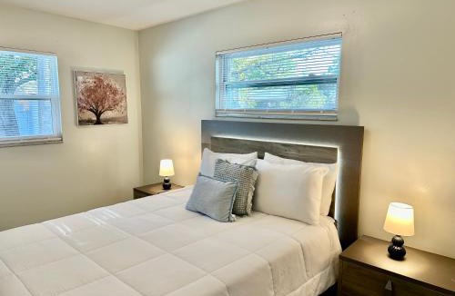 Dover Manor House | Orlando Luxe Retreat with Private Pool