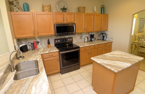 Highlands Reserve House | Overlooking the golf course with spacious interior!